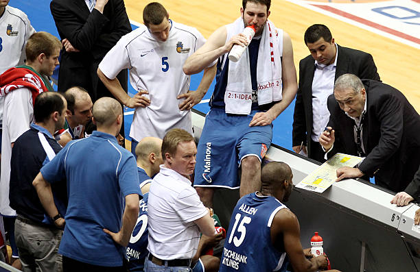 抢断等关键 抢断等关键